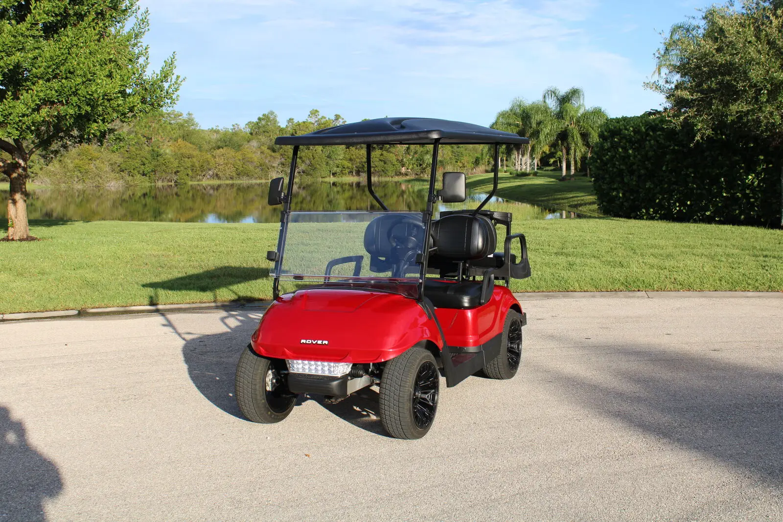 Rover Reserve golf cart in Candy Apple Red